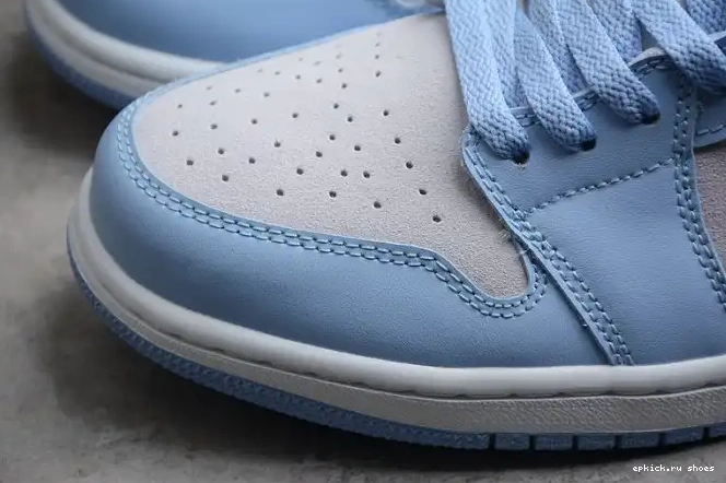 Rep 1 DC0774-050 Jordan Blue University (W) Low 0602